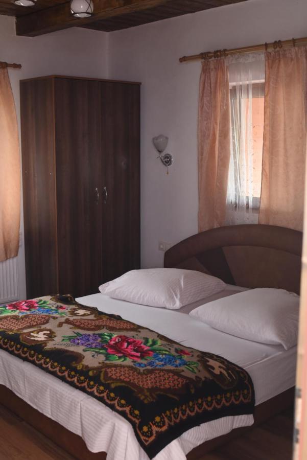 Pension Ioana Lavita Vadu Izei Esterno foto